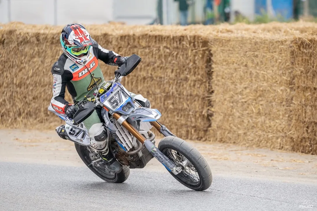 Pilote DLG Racing sur circuit urbain